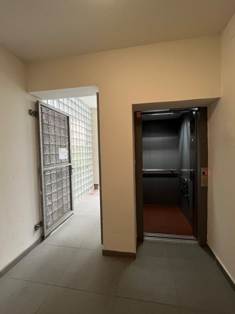 Studio flat for sale, 36 m², Uruguayská, Prague, Prague Studio flat for sale, 36 m², Uruguayská, Prague, Prague