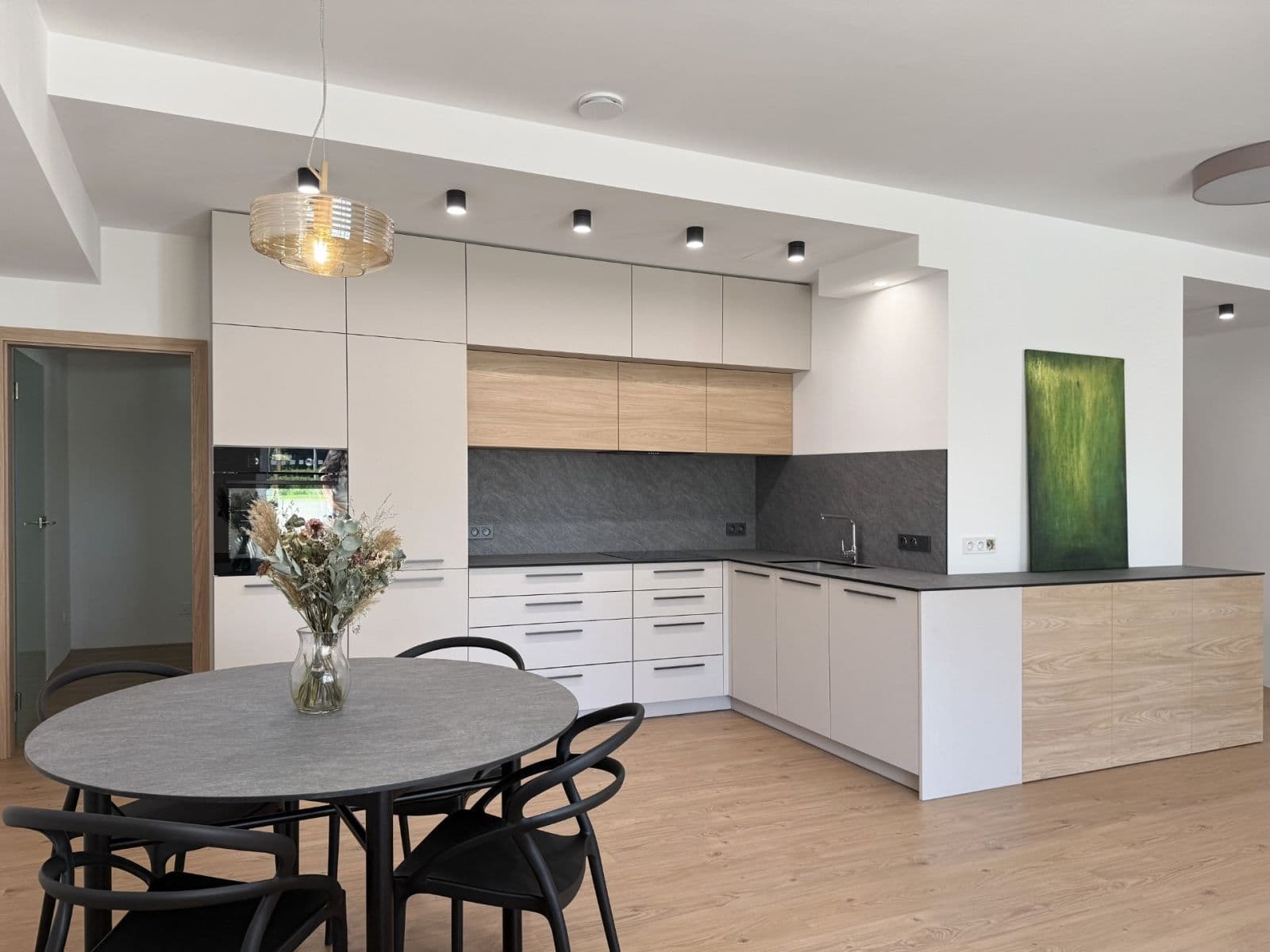 2 bedroom with open-plan kitchen flat for sale, 78 m², Slovanská, Slavkov u Brna, Jihomoravský Region 2 bedroom with open-plan kitchen flat for sale, 78 m², Slovanská, Slavkov u Brna, Jihomoravský Region