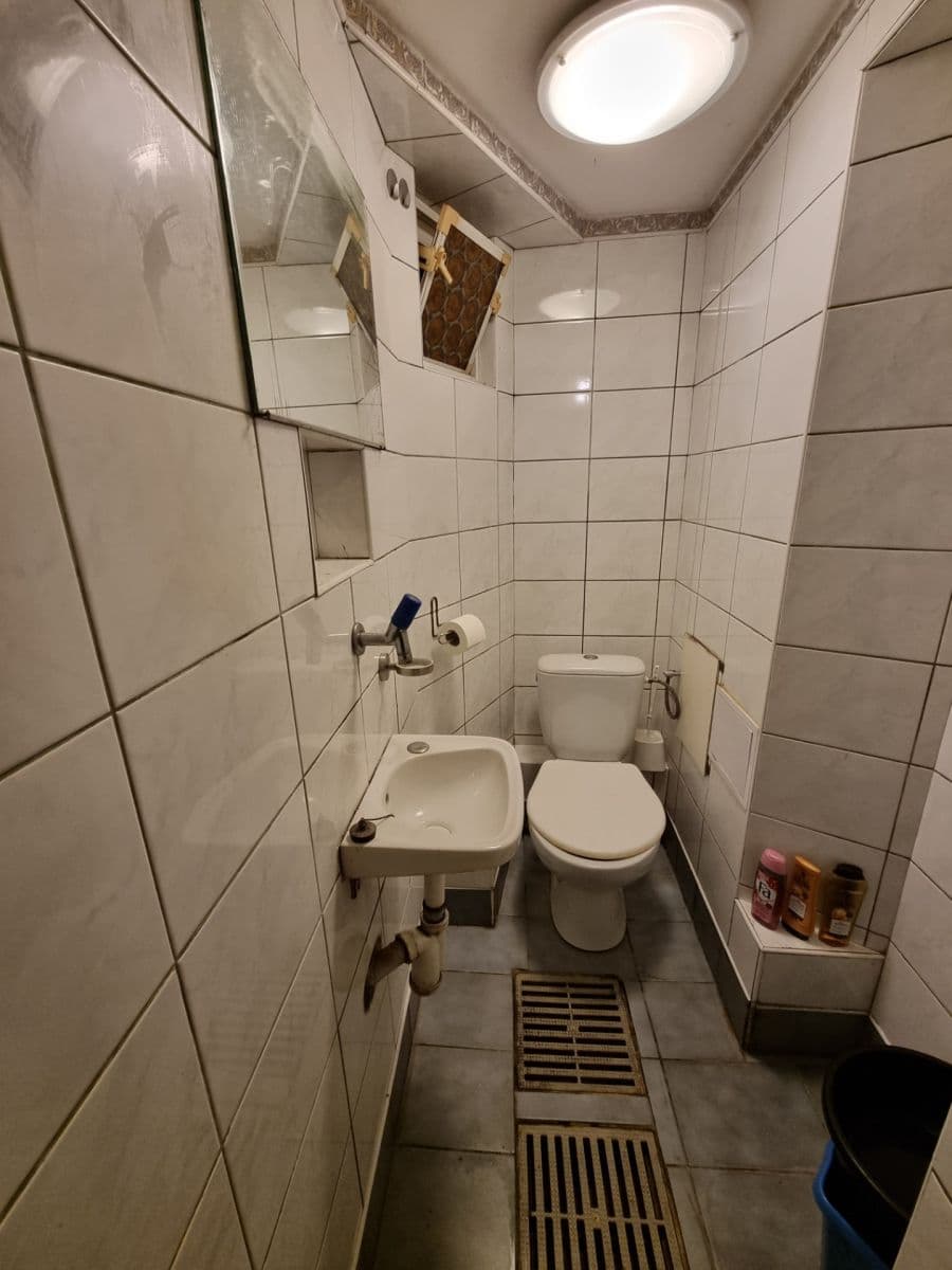 Small studio flat to rent, 18 m², Na Hrázi, Prague, Prague Small studio flat to rent, 18 m², Na Hrázi, Prague, Prague