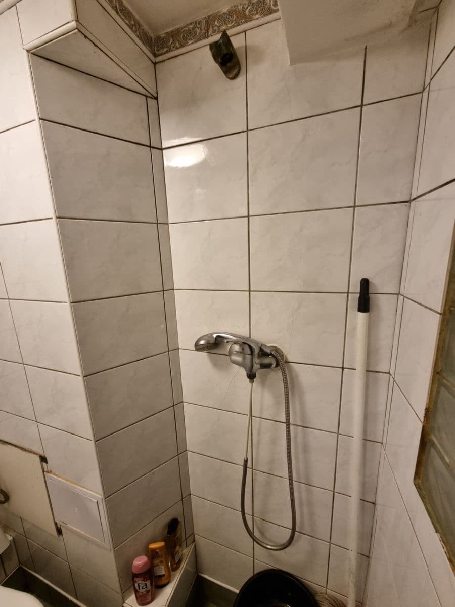 Small studio flat to rent, 18 m², Na Hrázi, Prague, Prague Small studio flat to rent, 18 m², Na Hrázi, Prague, Prague