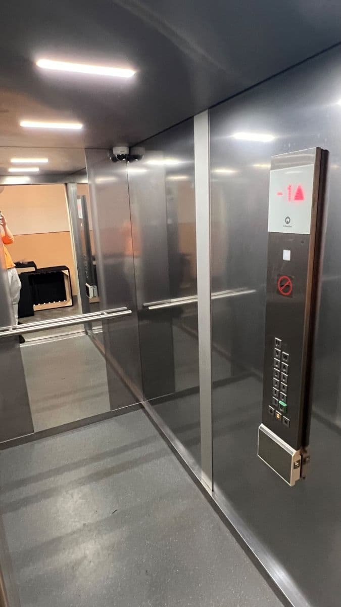 1 bedroom with open-plan kitchen flat to rent, 48 m², Průběžná, Prague, Prague 1 bedroom with open-plan kitchen flat to rent, 48 m², Průběžná, Prague, Prague