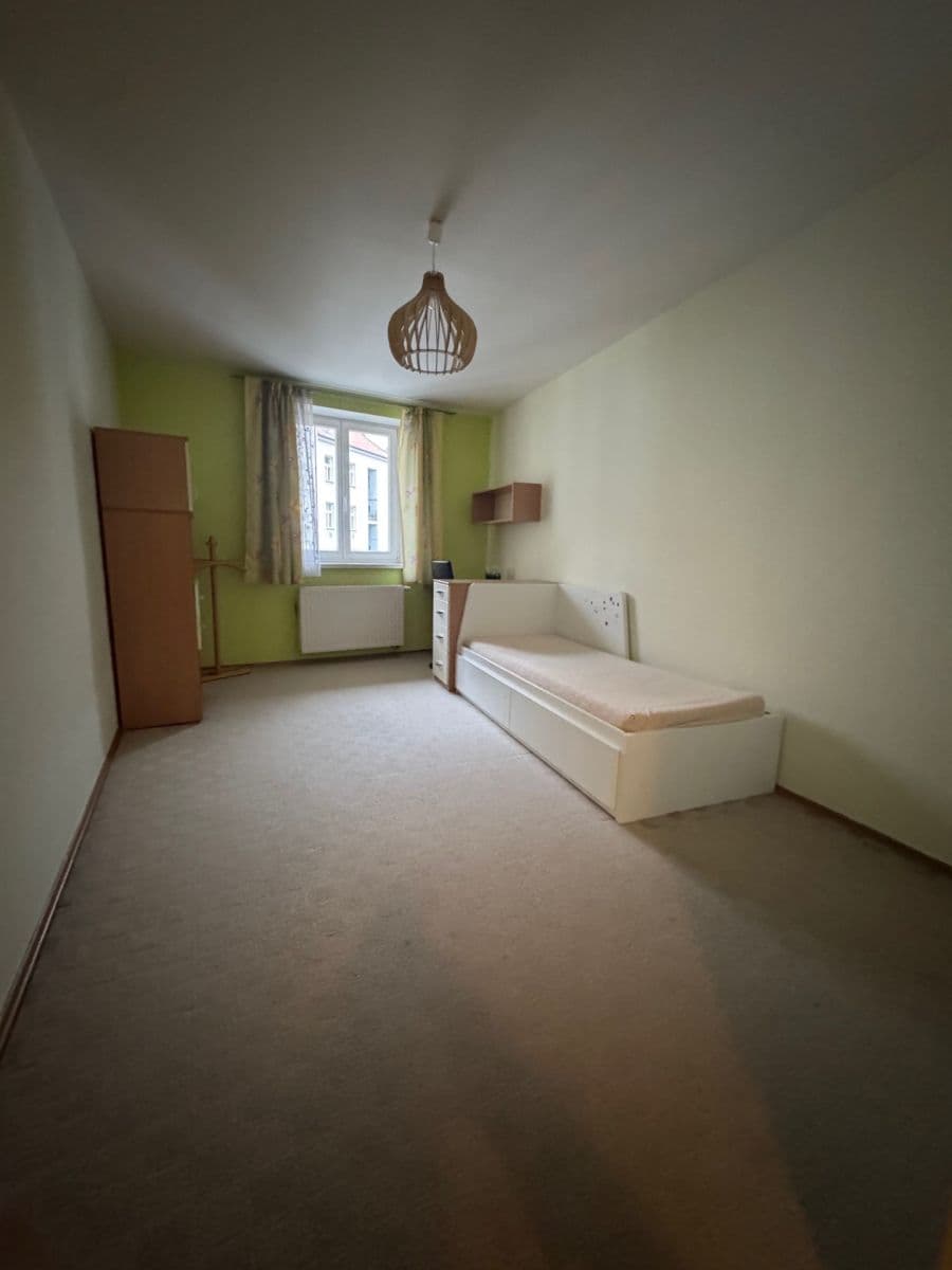 3 bedroom flat to rent, 105 m², Černomořská, Prague, Prague 3 bedroom flat to rent, 105 m², Černomořská, Prague, Prague