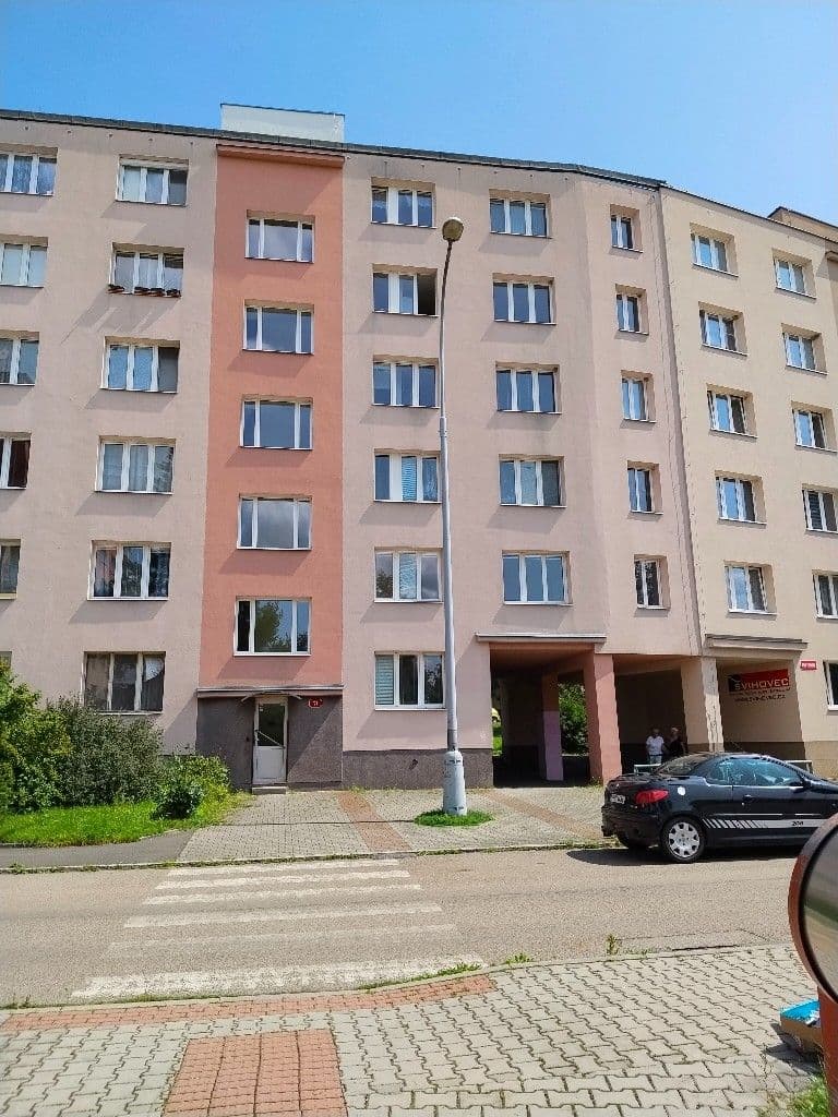 4 bedroom flat to rent, 77 m², Pod Vrchem, Plzeň, Plzeňský Region 4 bedroom flat to rent, 77 m², Pod Vrchem, Plzeň, Plzeňský Region
