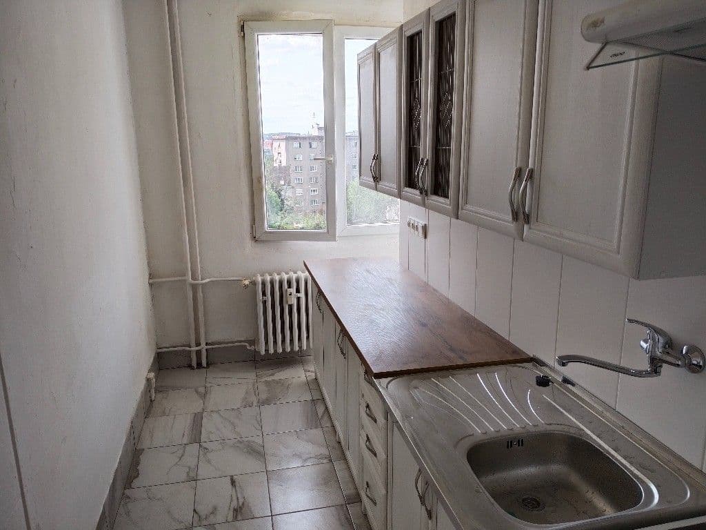 4 bedroom flat to rent, 77 m², Pod Vrchem, Plzeň, Plzeňský Region 4 bedroom flat to rent, 77 m², Pod Vrchem, Plzeň, Plzeňský Region