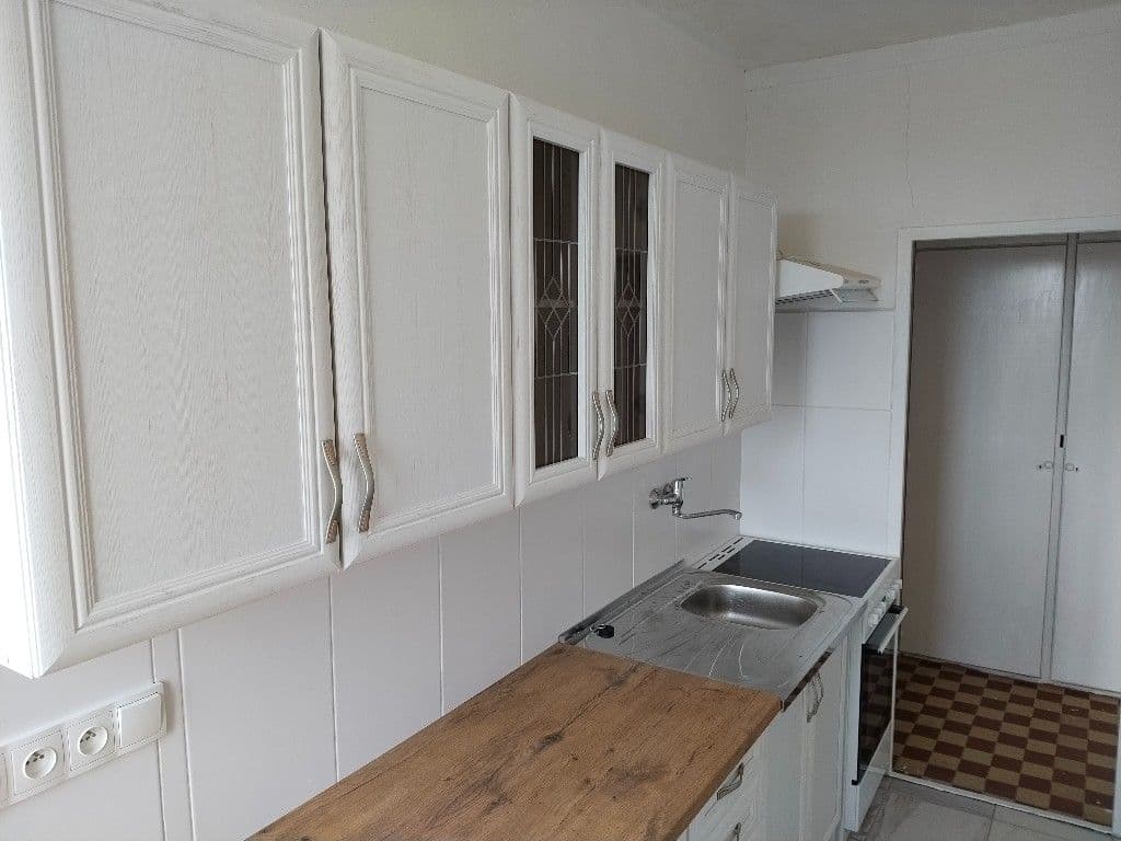 4 bedroom flat to rent, 77 m², Pod Vrchem, Plzeň, Plzeňský Region 4 bedroom flat to rent, 77 m², Pod Vrchem, Plzeň, Plzeňský Region