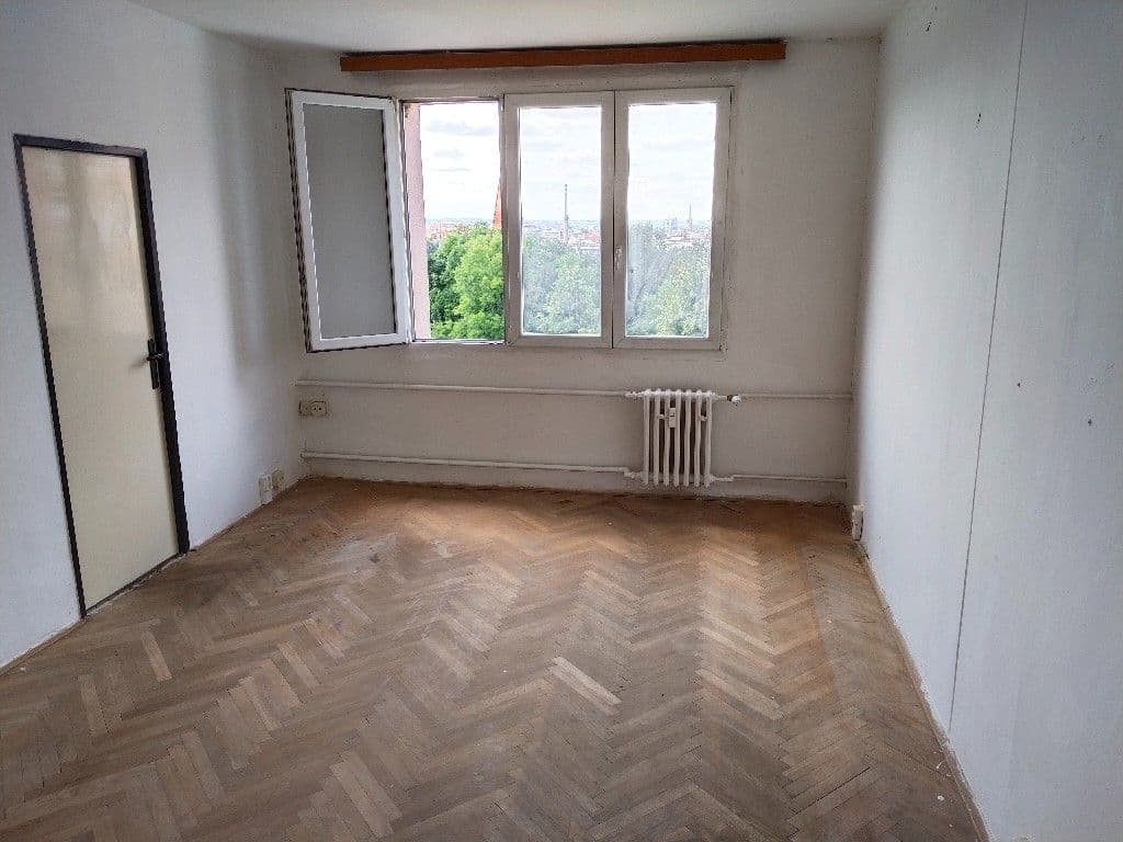 4 bedroom flat to rent, 77 m², Pod Vrchem, Plzeň, Plzeňský Region 4 bedroom flat to rent, 77 m², Pod Vrchem, Plzeň, Plzeňský Region