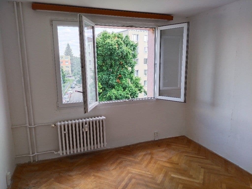 4 bedroom flat to rent, 77 m², Pod Vrchem, Plzeň, Plzeňský Region 4 bedroom flat to rent, 77 m², Pod Vrchem, Plzeň, Plzeňský Region