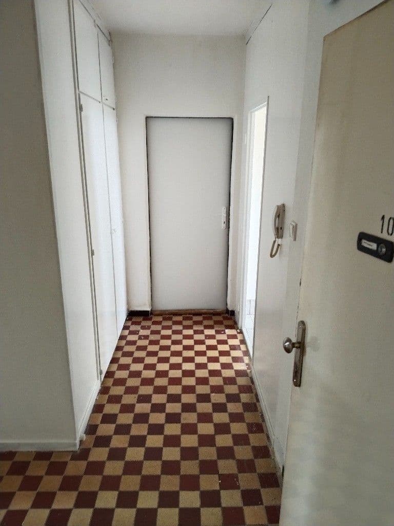 4 bedroom flat to rent, 77 m², Pod Vrchem, Plzeň, Plzeňský Region 4 bedroom flat to rent, 77 m², Pod Vrchem, Plzeň, Plzeňský Region
