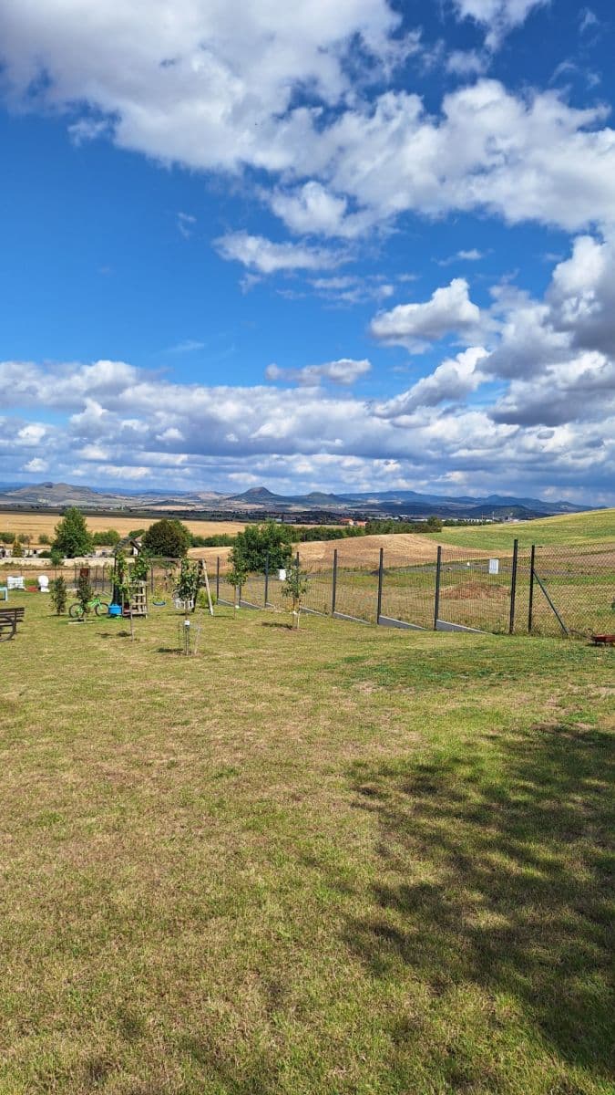 plot for sale, 950 m², Líšťany, Ústecký Region plot for sale, 950 m², Líšťany, Ústecký Region