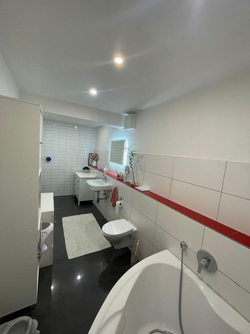 2 bedroom with open-plan kitchen flat for sale, 145 m², Wildberg, Baden-Württemberg 2 bedroom with open-plan kitchen flat for sale, 145 m², Wildberg, Baden-Württemberg