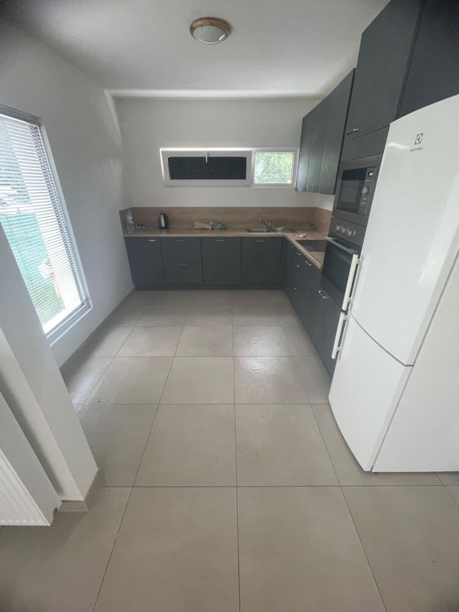 house to rent, 100 m², Lysá, Kamenice, Středočeský Region house to rent, 100 m², Lysá, Kamenice, Středočeský Region