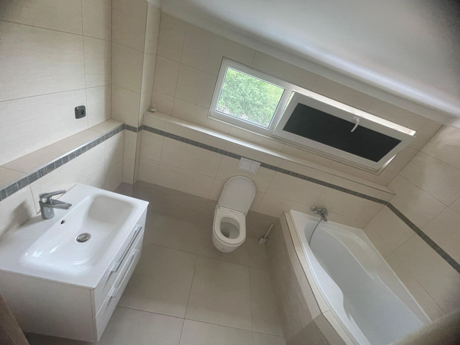 house to rent, 100 m², Lysá, Kamenice, Středočeský Region house to rent, 100 m², Lysá, Kamenice, Středočeský Region