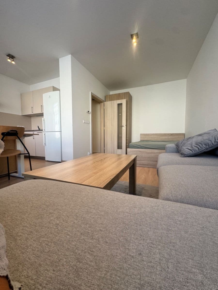 Studio flat to rent, 34 m², Sokolovská, Prague, Prague Studio flat to rent, 34 m², Sokolovská, Prague, Prague