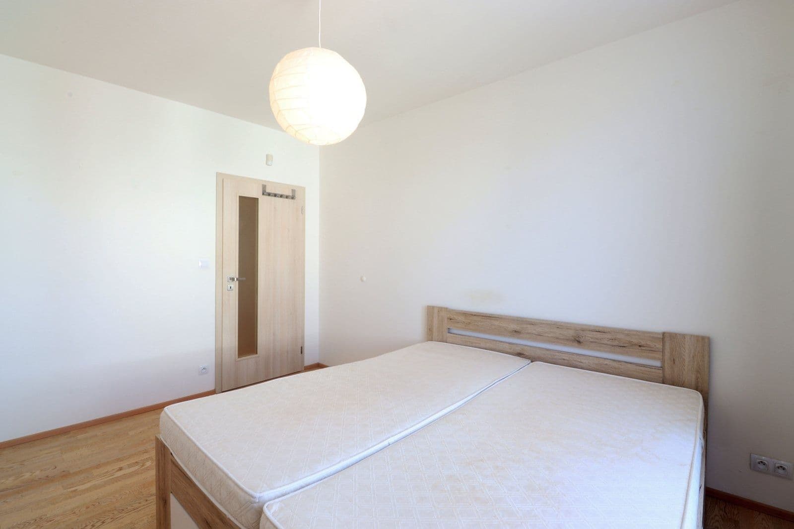 3 bedroom with open-plan kitchen flat to rent, 110 m², Kadečkové, Prague, Prague 3 bedroom with open-plan kitchen flat to rent, 110 m², Kadečkové, Prague, Prague