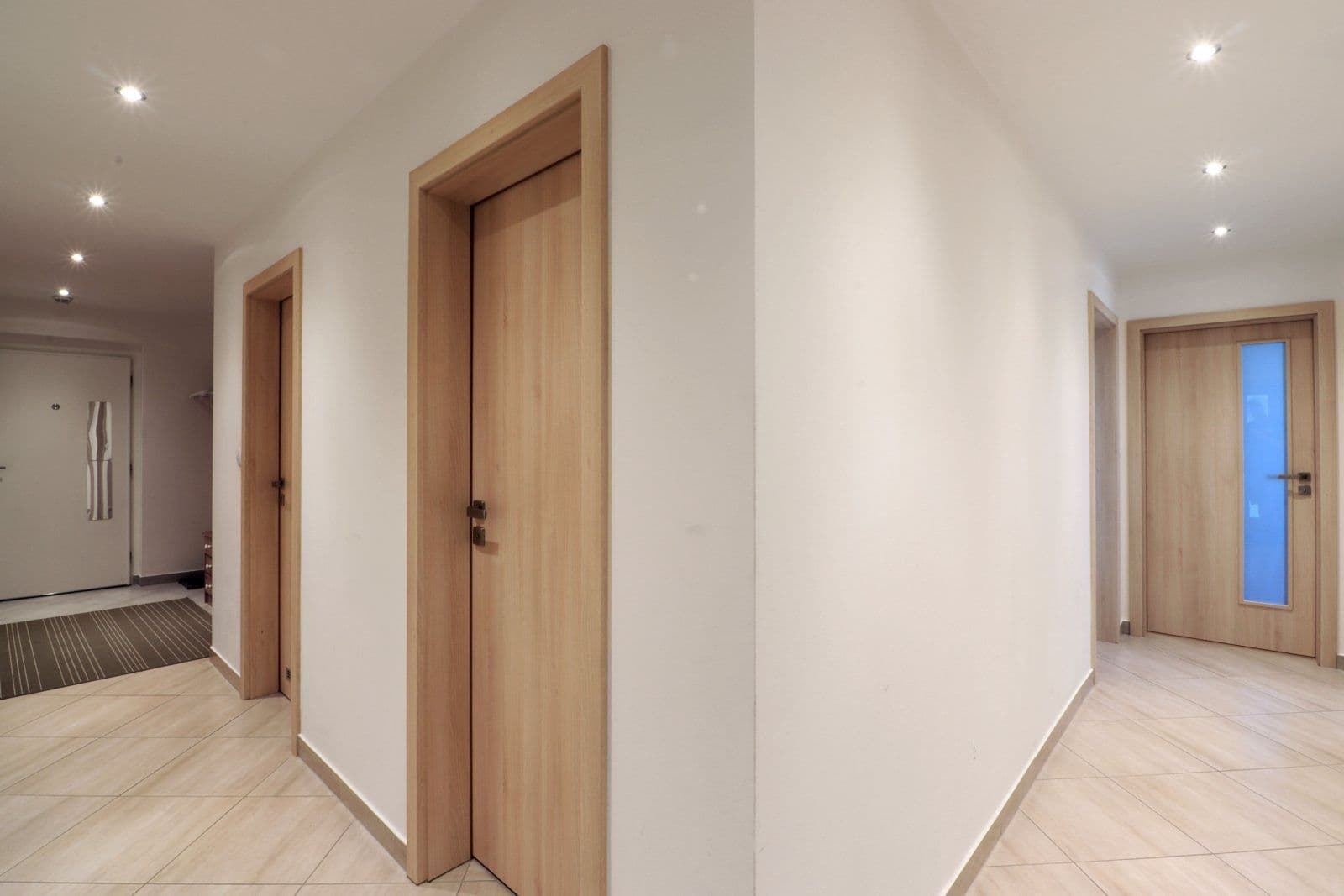 3 bedroom with open-plan kitchen flat to rent, 110 m², Kadečkové, Prague, Prague 3 bedroom with open-plan kitchen flat to rent, 110 m², Kadečkové, Prague, Prague