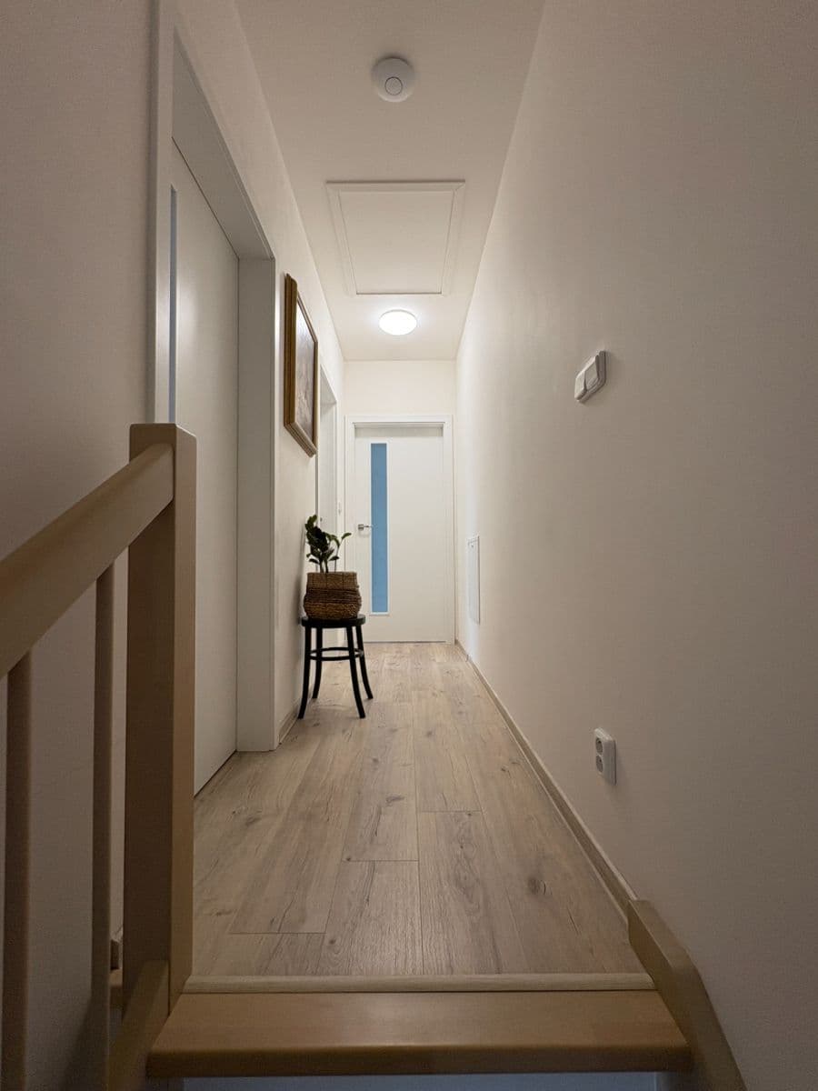 2 bedroom with open-plan kitchen flat for sale, 78 m², Polerady, Středočeský Region 2 bedroom with open-plan kitchen flat for sale, 78 m², Polerady, Středočeský Region