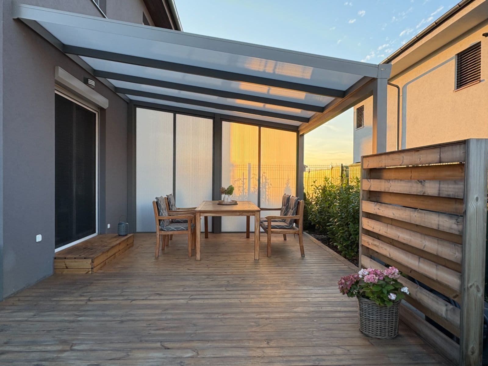 2 bedroom with open-plan kitchen flat for sale, 78 m², Polerady, Středočeský Region 2 bedroom with open-plan kitchen flat for sale, 78 m², Polerady, Středočeský Region