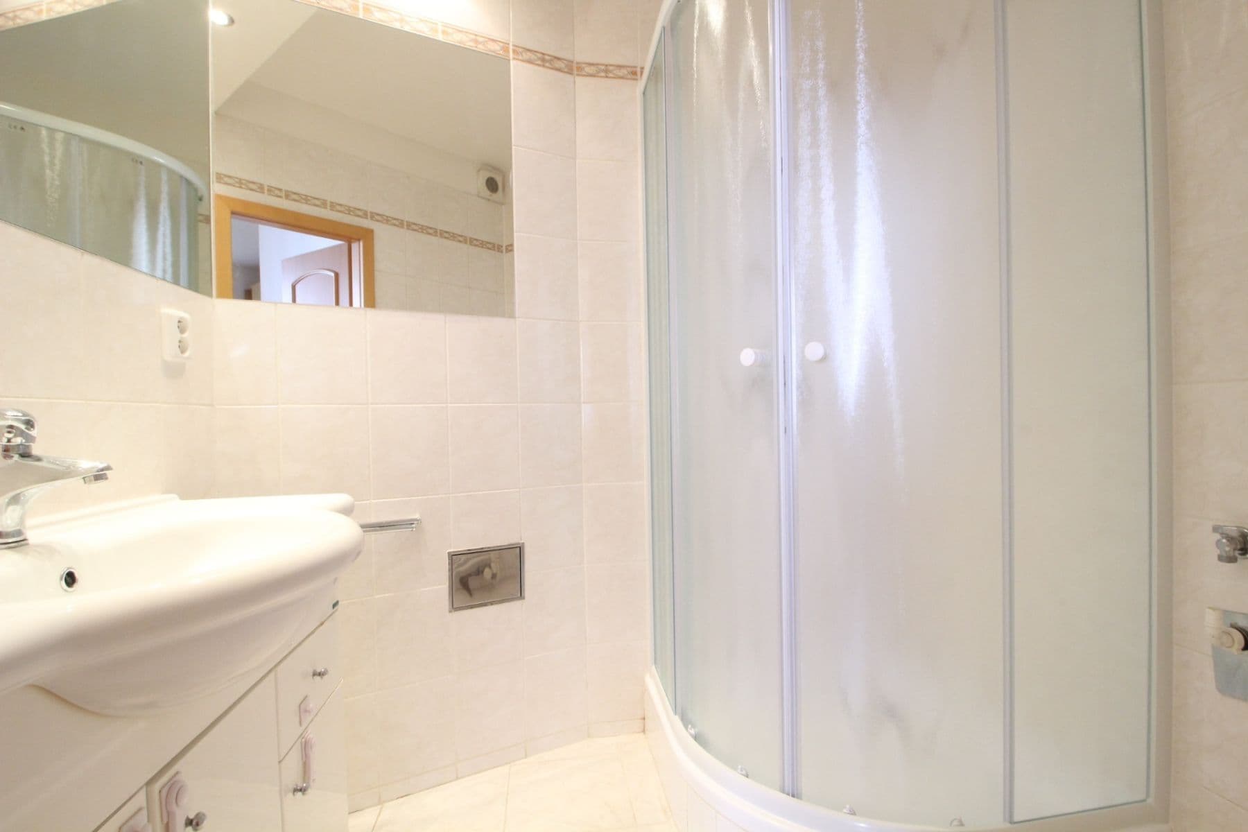 1 bedroom with open-plan kitchen flat to rent, 57 m², Křížkovského, Prague, Prague 1 bedroom with open-plan kitchen flat to rent, 57 m², Křížkovského, Prague, Prague