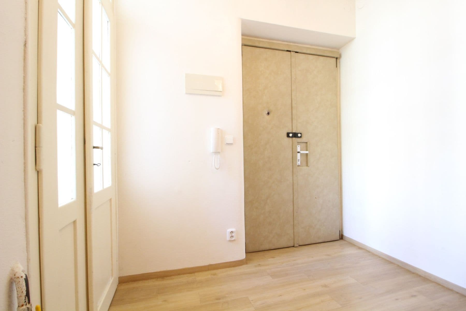 1 bedroom with open-plan kitchen flat to rent, 57 m², Křížkovského, Prague, Prague 1 bedroom with open-plan kitchen flat to rent, 57 m², Křížkovského, Prague, Prague