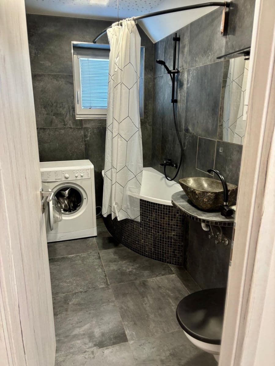 2 bedroom flat to rent, 59 m², Masarykova, Roztoky, Středočeský Region 2 bedroom flat to rent, 59 m², Masarykova, Roztoky, Středočeský Region