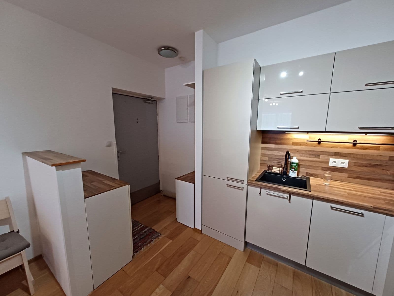 1 bedroom with open-plan kitchen flat for sale, 44 m², U Sladovny, Prague, Prague 1 bedroom with open-plan kitchen flat for sale, 44 m², U Sladovny, Prague, Prague