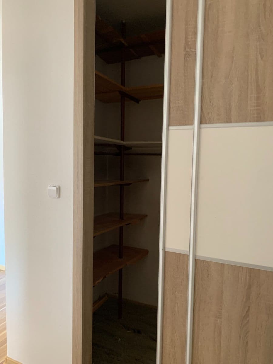 2 bedroom flat to rent, 50 m², sídliště U Nádraží, Jindřichův Hradec, Jihočeský Region 2 bedroom flat to rent, 50 m², sídliště U Nádraží, Jindřichův Hradec, Jihočeský Region