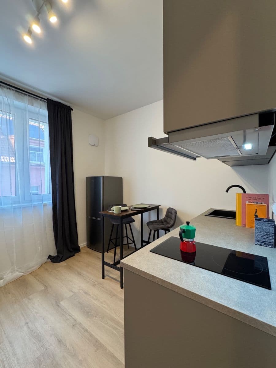 Studio flat to rent, 20 m², Za Návsí, Prague, Prague Studio flat to rent, 20 m², Za Návsí, Prague, Prague