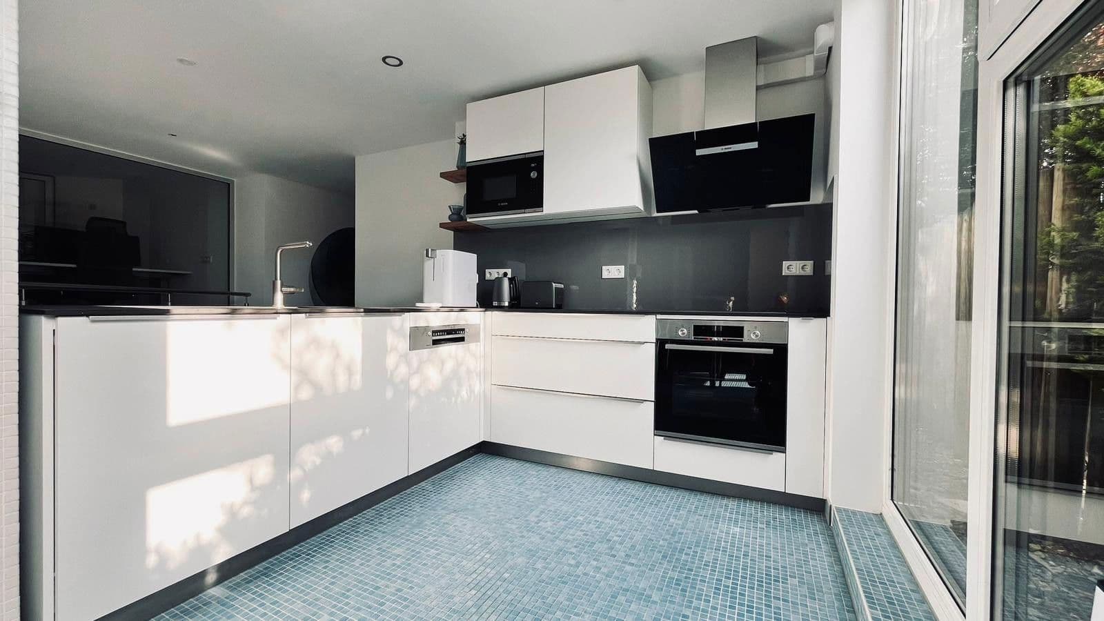 1 bedroom flat to rent, 210 m², Haunstetter Str. 176A, Augsburg, Bavaria 1 bedroom flat to rent, 210 m², Haunstetter Str. 176A, Augsburg, Bavaria