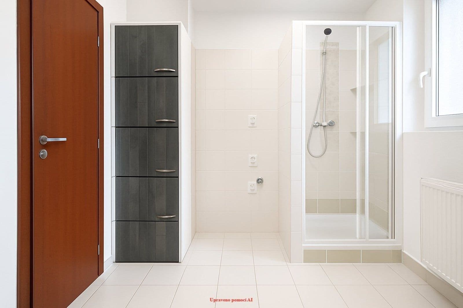 4 bedroom flat to rent, 83 m², Obránců míru, Havířov, Moravskoslezský Region 4 bedroom flat to rent, 83 m², Obránců míru, Havířov, Moravskoslezský Region