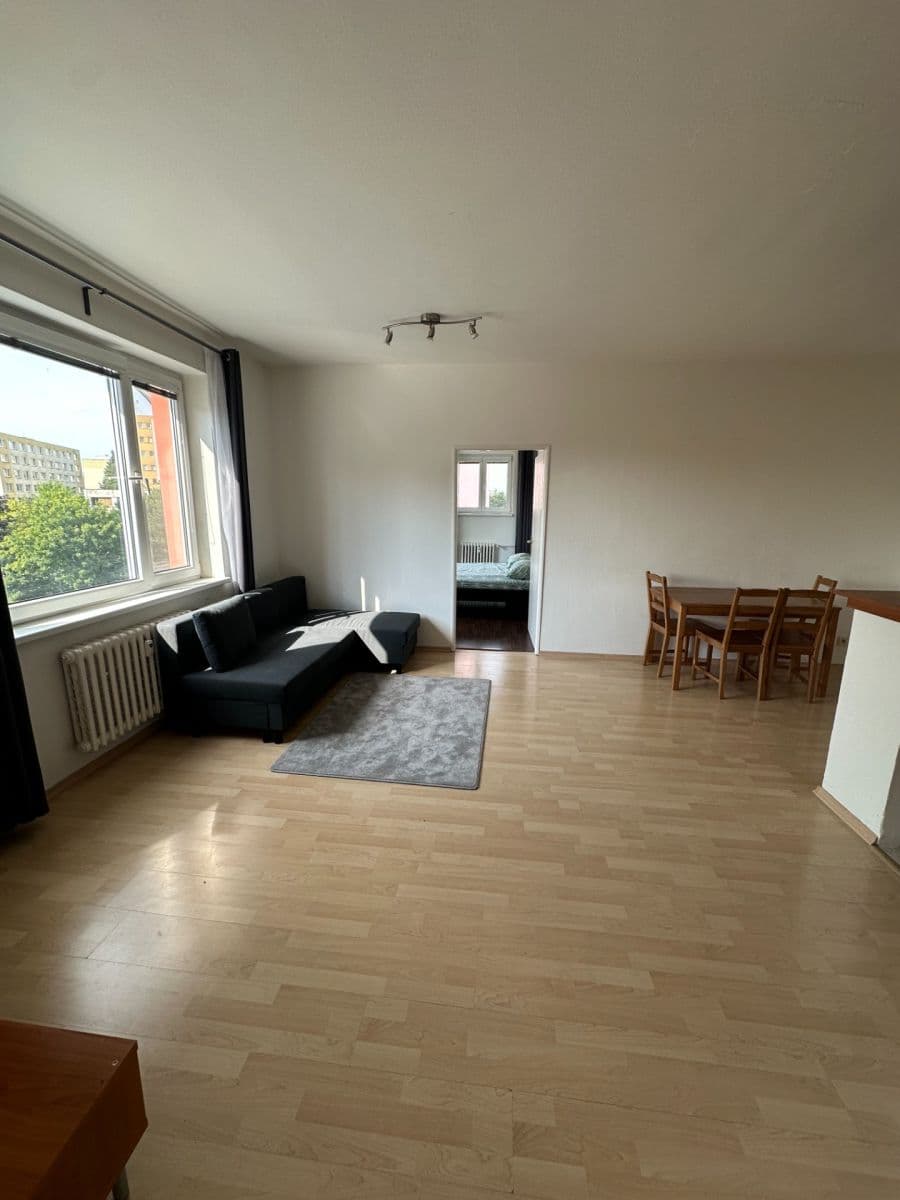 3 bedroom with open-plan kitchen flat for sale, 93 m², Hráského, Benešov, Středočeský Region 3 bedroom with open-plan kitchen flat for sale, 93 m², Hráského, Benešov, Středočeský Region