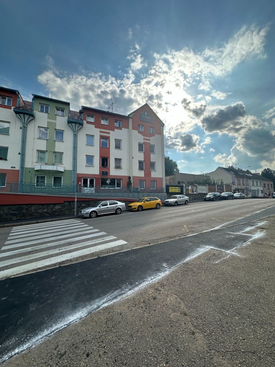 3 bedroom with open-plan kitchen flat for sale, 93 m², Hráského, Benešov, Středočeský Region 3 bedroom with open-plan kitchen flat for sale, 93 m², Hráského, Benešov, Středočeský Region