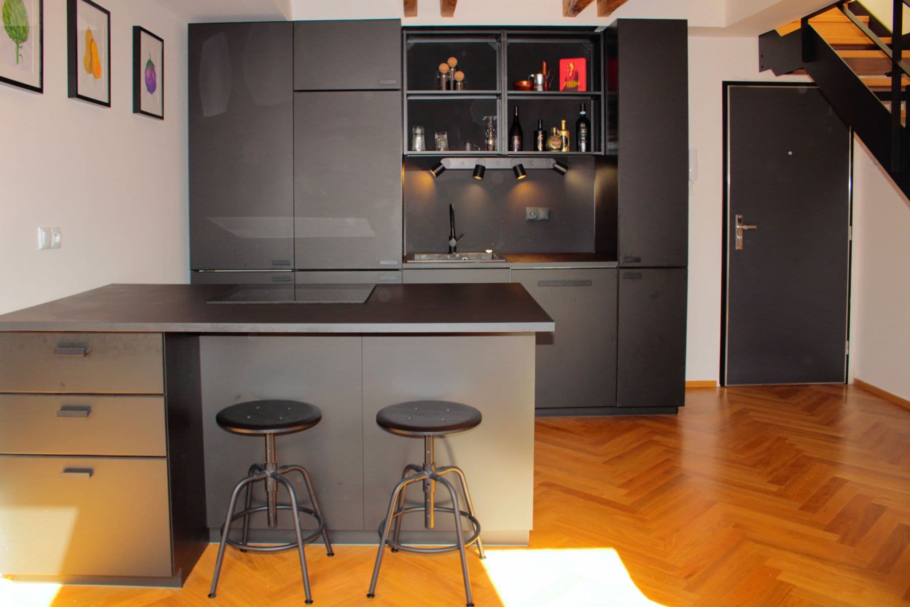 1 bedroom with open-plan kitchen flat for sale, 79 m², Wenzigova, Prague, Prague 1 bedroom with open-plan kitchen flat for sale, 79 m², Wenzigova, Prague, Prague