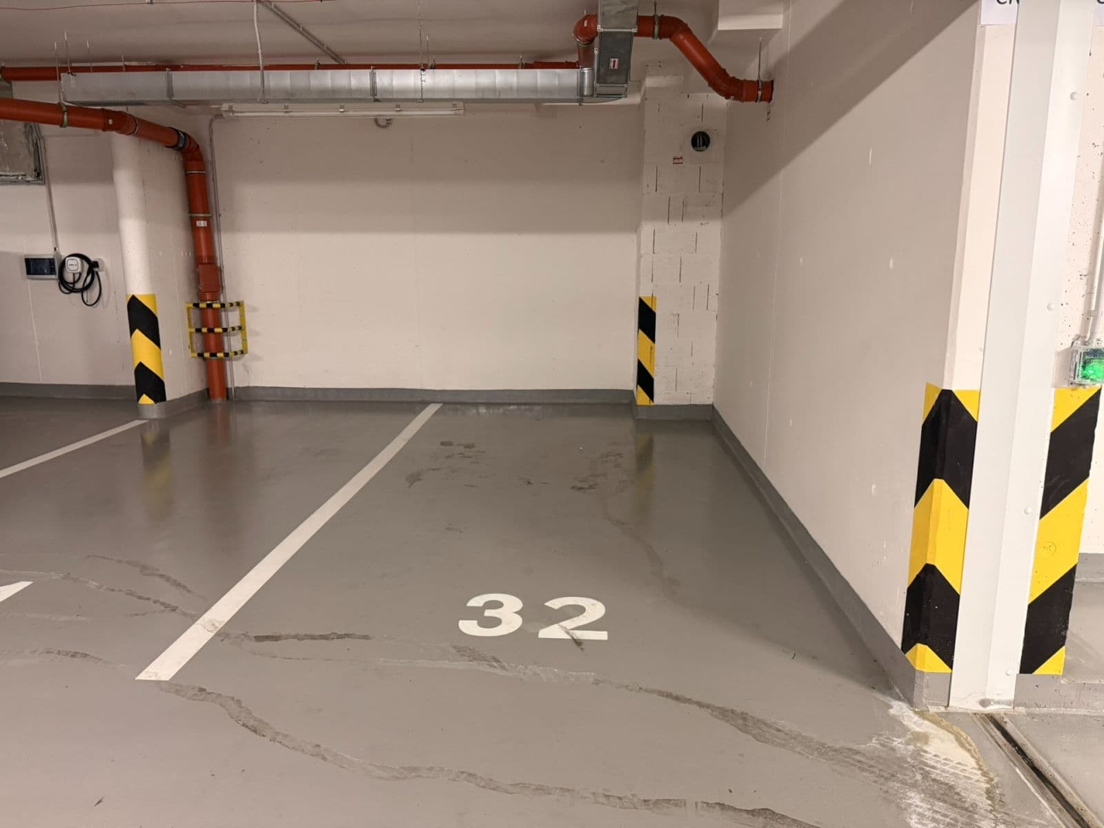 Studio flat to rent, 33 m², Lučištníků, Prague, Prague Studio flat to rent, 33 m², Lučištníků, Prague, Prague