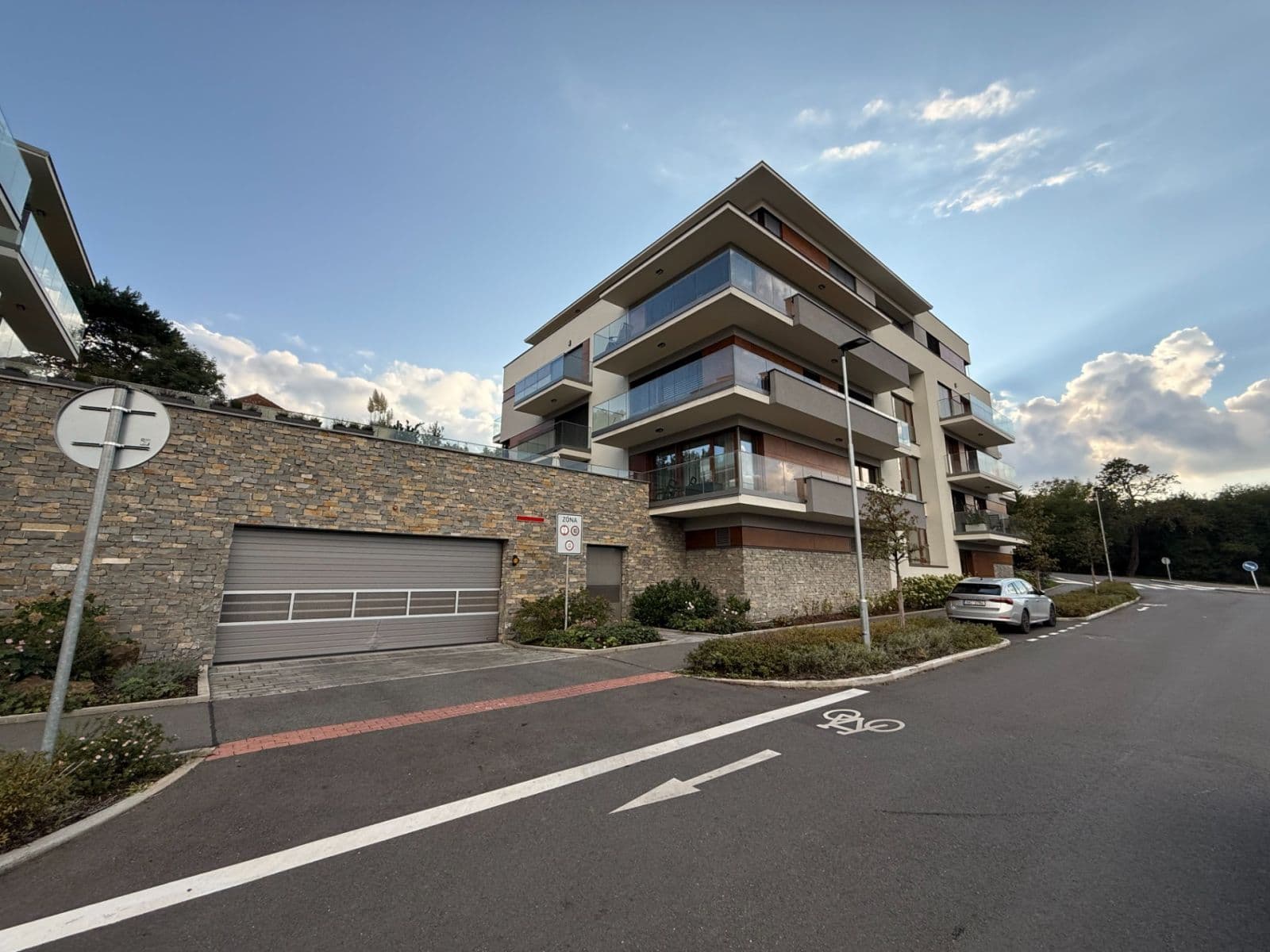 Studio flat to rent, 33 m², Lučištníků, Prague, Prague Studio flat to rent, 33 m², Lučištníků, Prague, Prague