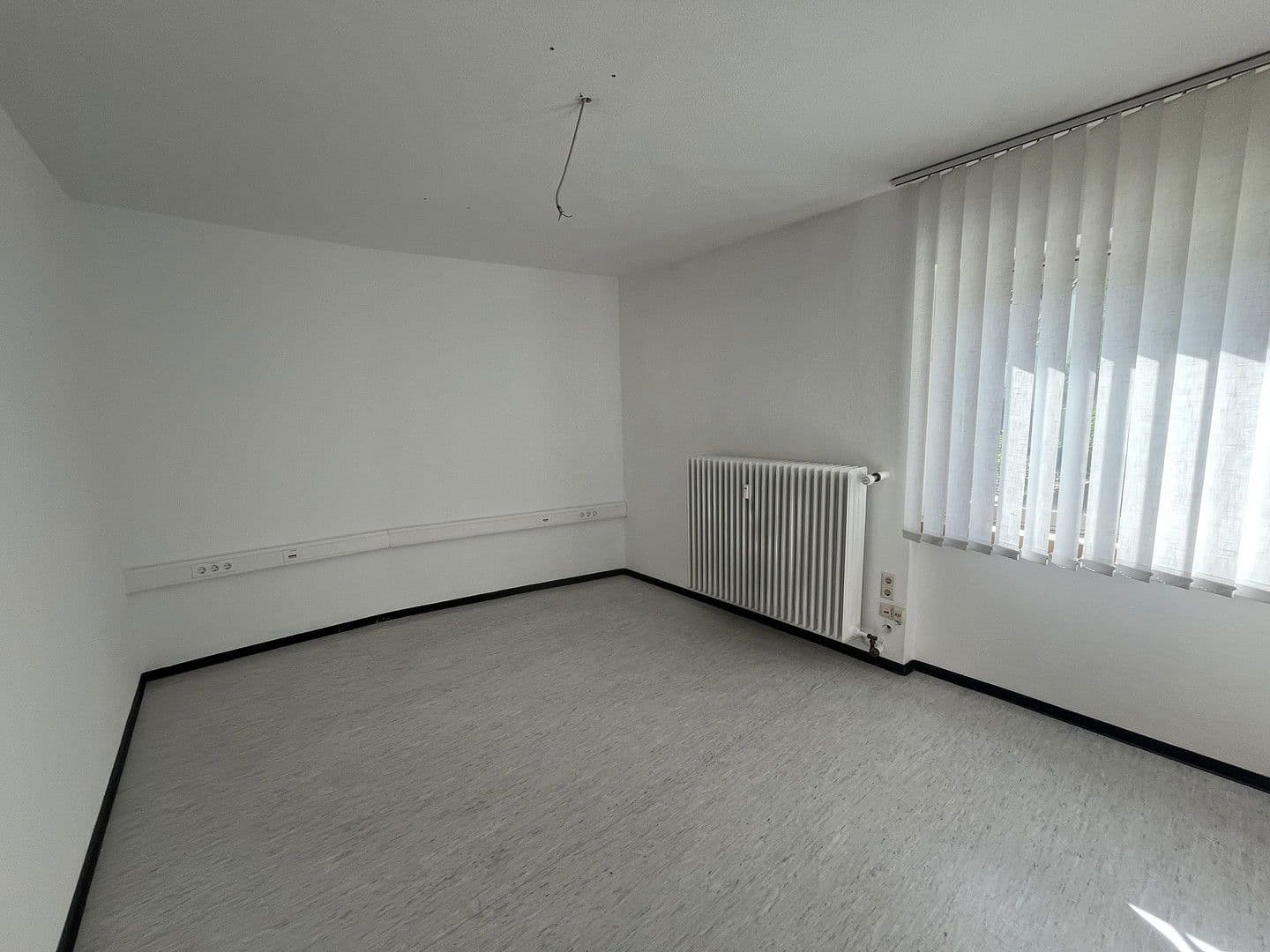 non-residential property to rent, 100 m², Römerstrasse 216, Heidelberg, Baden-Württemberg non-residential property to rent, 100 m², Römerstrasse 216, Heidelberg, Baden-Württemberg