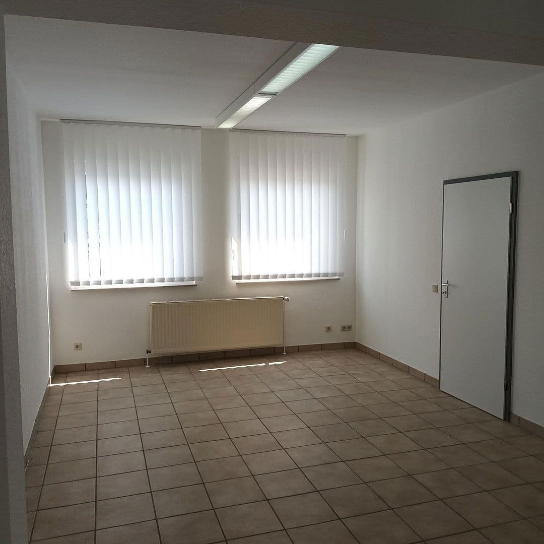non-residential property to rent, 860 m², Neunkirchen, North Rhine-Westphalia non-residential property to rent, 860 m², Neunkirchen, North Rhine-Westphalia