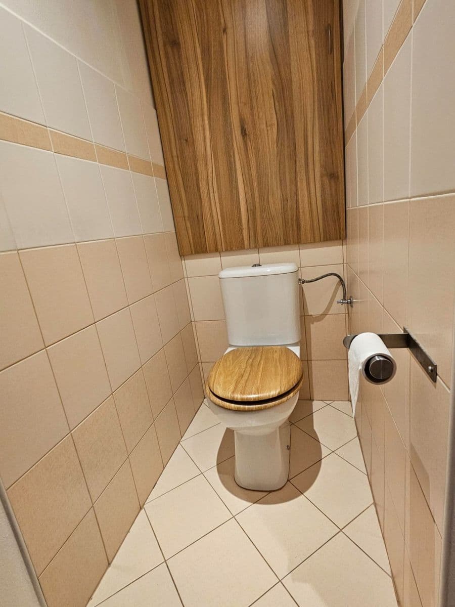 2 bedroom with open-plan kitchen flat to rent, 63 m², Kotorská, Prague, Prague 2 bedroom with open-plan kitchen flat to rent, 63 m², Kotorská, Prague, Prague