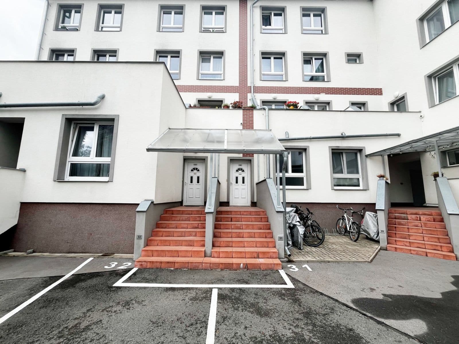 Studio flat to rent, 40 m², Otvovice, Středočeský Region Studio flat to rent, 40 m², Otvovice, Středočeský Region