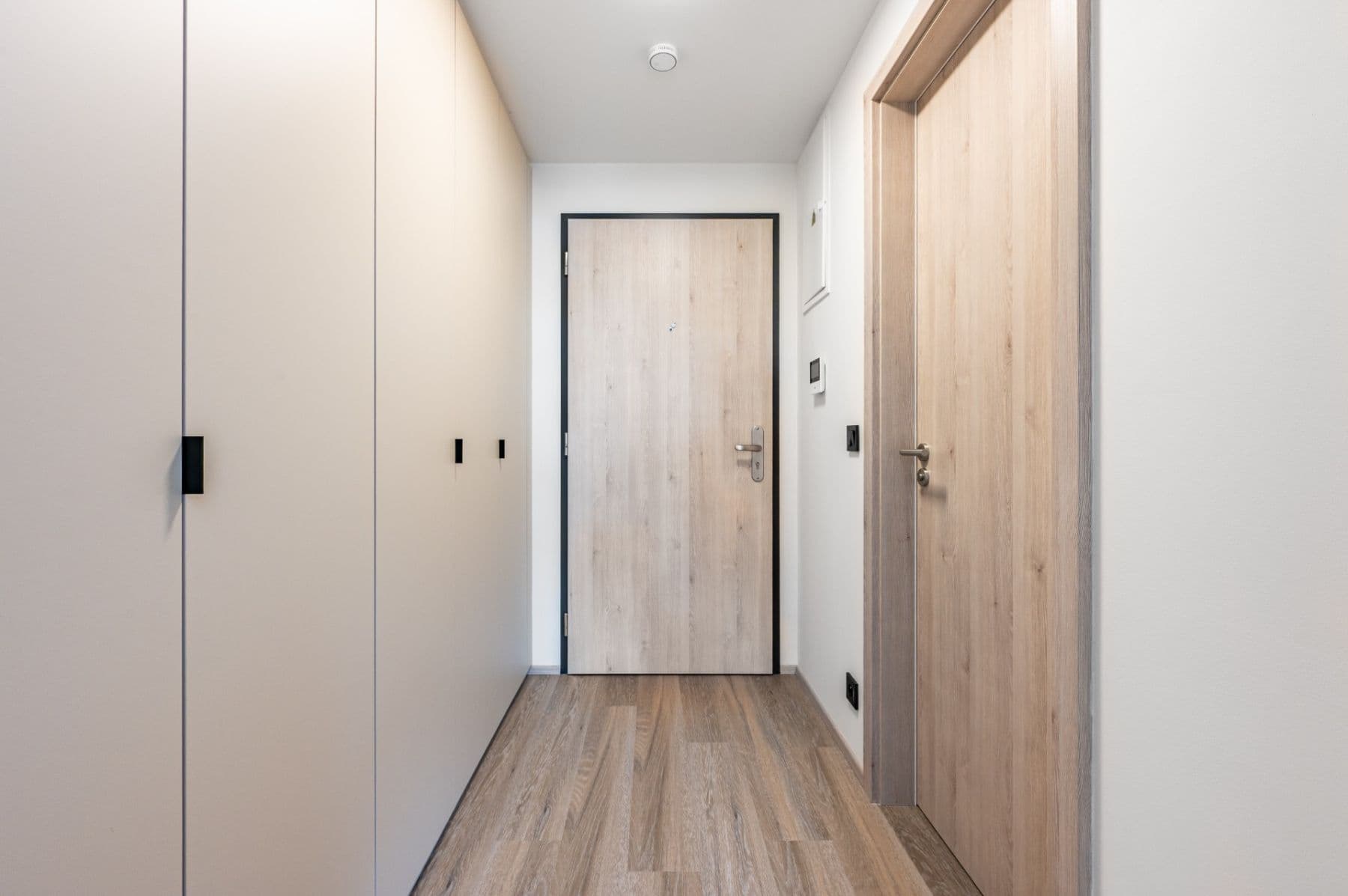 1 bedroom with open-plan kitchen flat to rent, 38 m², Na Zlíchově, Prague, Prague 1 bedroom with open-plan kitchen flat to rent, 38 m², Na Zlíchově, Prague, Prague