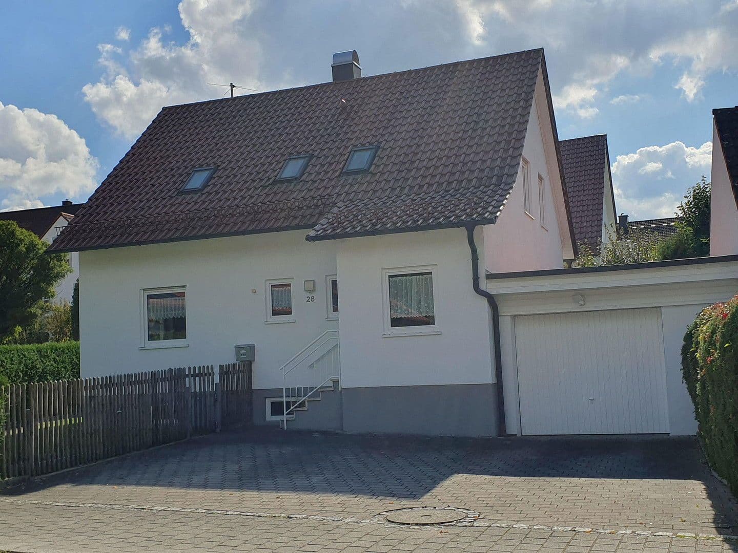 house for sale, 330 m², Sittenbachstraße 28 und 28a, Odelzhausen, Bavaria house for sale, 330 m², Sittenbachstraße 28 und 28a, Odelzhausen, Bavaria