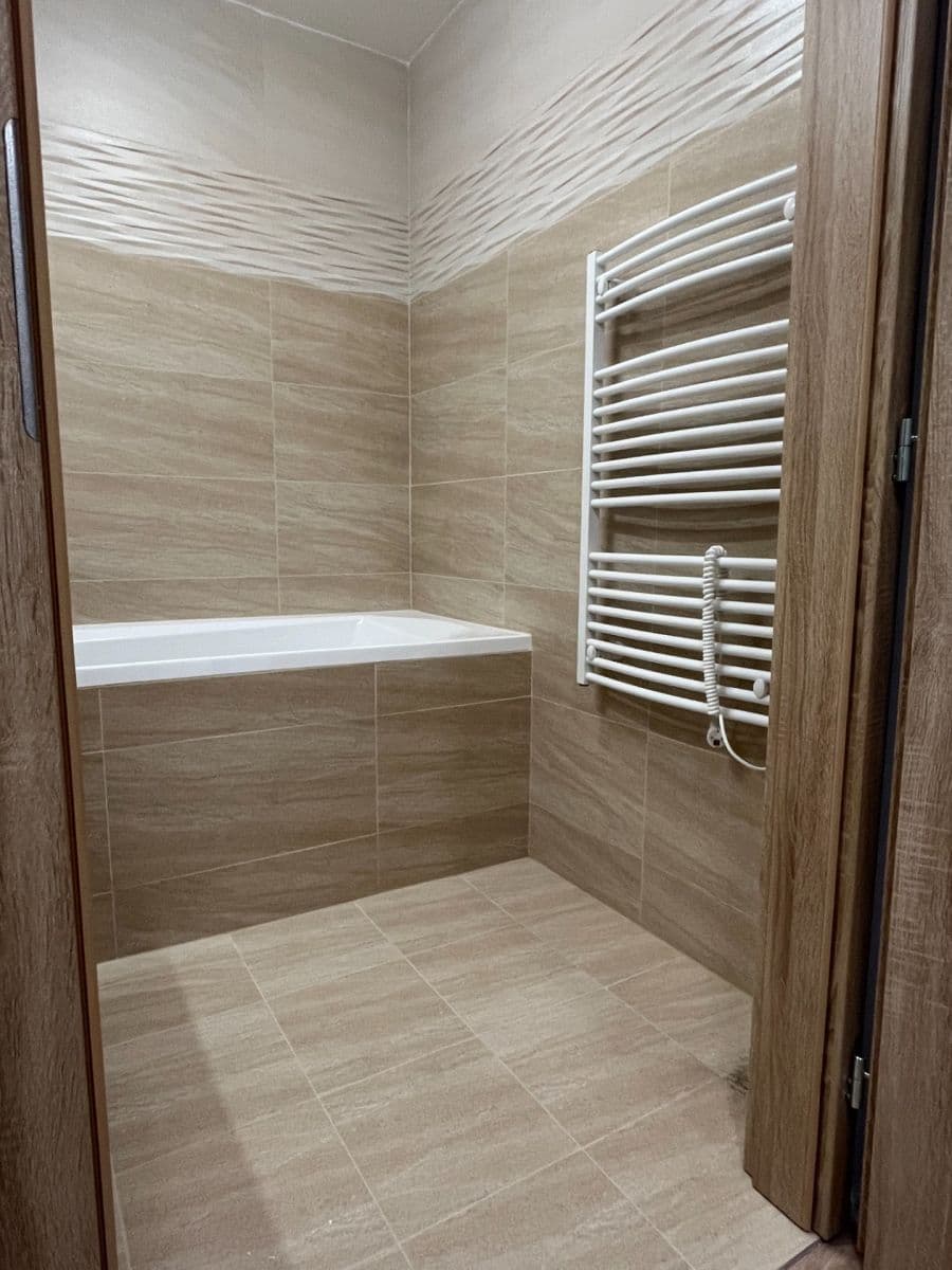 3 bedroom flat to rent, 73 m², Markušova, Prague, Prague 3 bedroom flat to rent, 73 m², Markušova, Prague, Prague