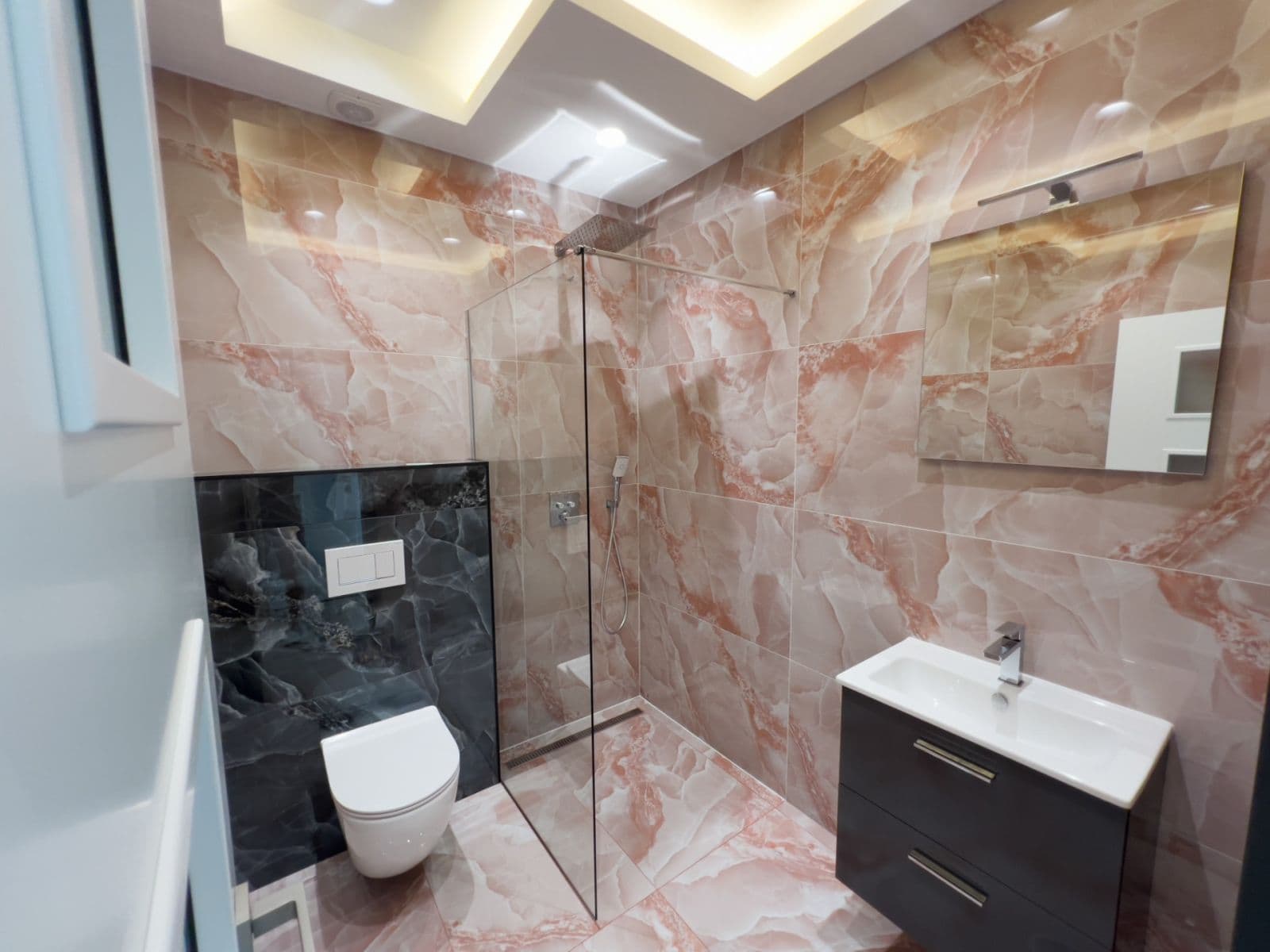 house for sale, 280 m², Oblouková, Všestary, Středočeský Region house for sale, 280 m², Oblouková, Všestary, Středočeský Region