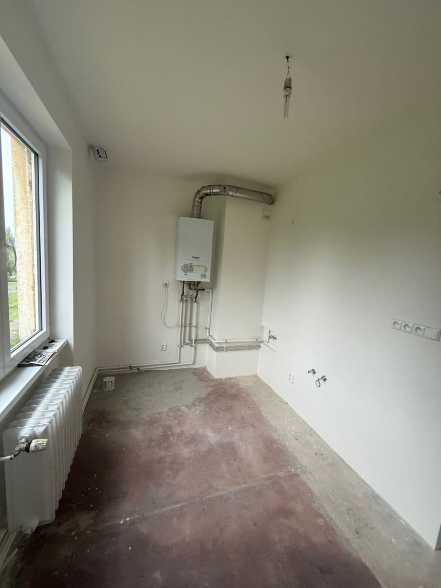 4 bedroom flat for sale, 81 m², 5. května, Plesná, Karlovarský Region 4 bedroom flat for sale, 81 m², 5. května, Plesná, Karlovarský Region