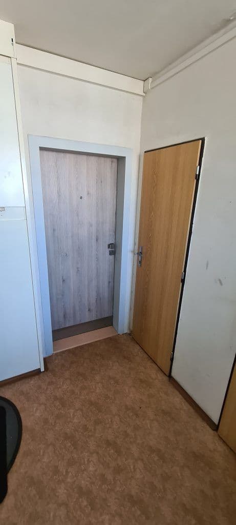 Studio flat to rent, 35 m², Bílinská, Prague, Prague Studio flat to rent, 35 m², Bílinská, Prague, Prague