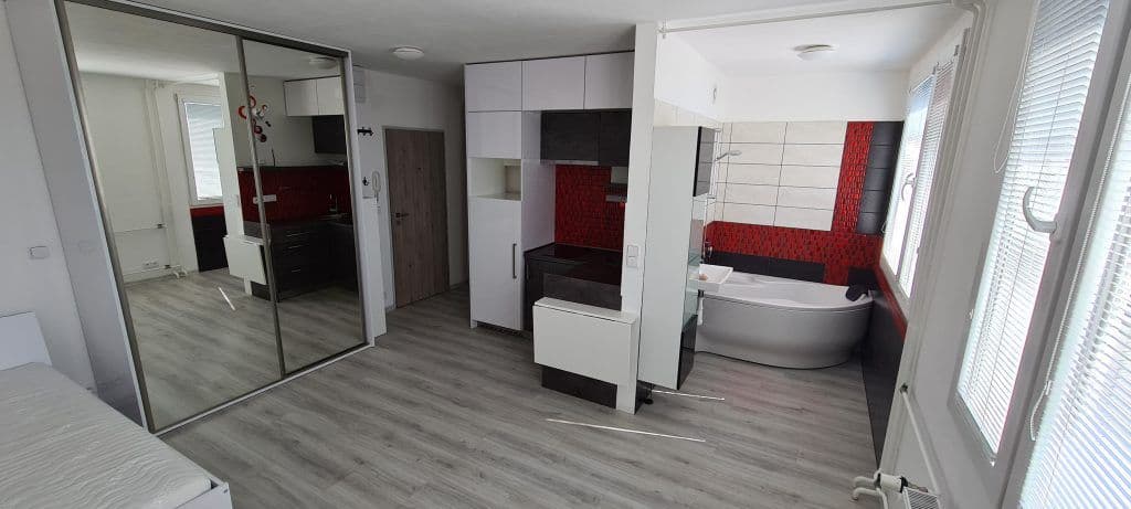 Studio flat to rent, 35 m², Bílinská, Prague, Prague Studio flat to rent, 35 m², Bílinská, Prague, Prague