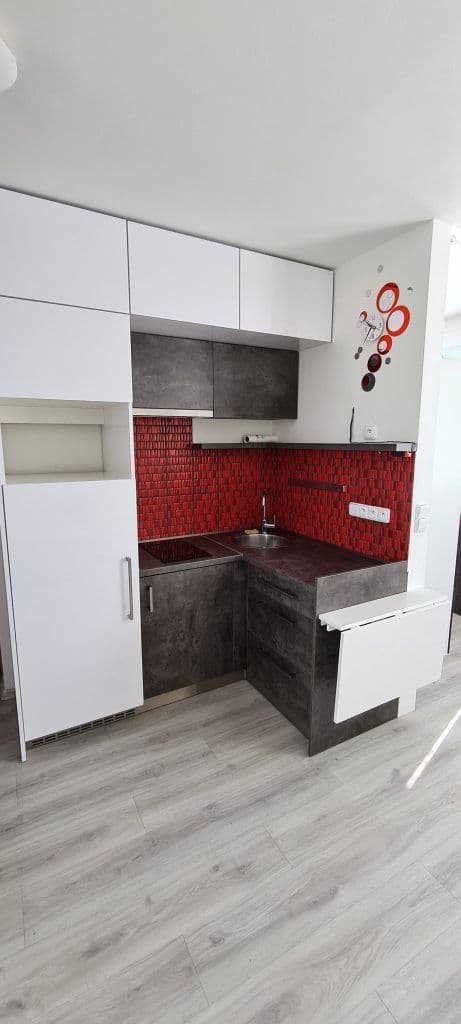 Studio flat to rent, 35 m², Bílinská, Prague, Prague Studio flat to rent, 35 m², Bílinská, Prague, Prague