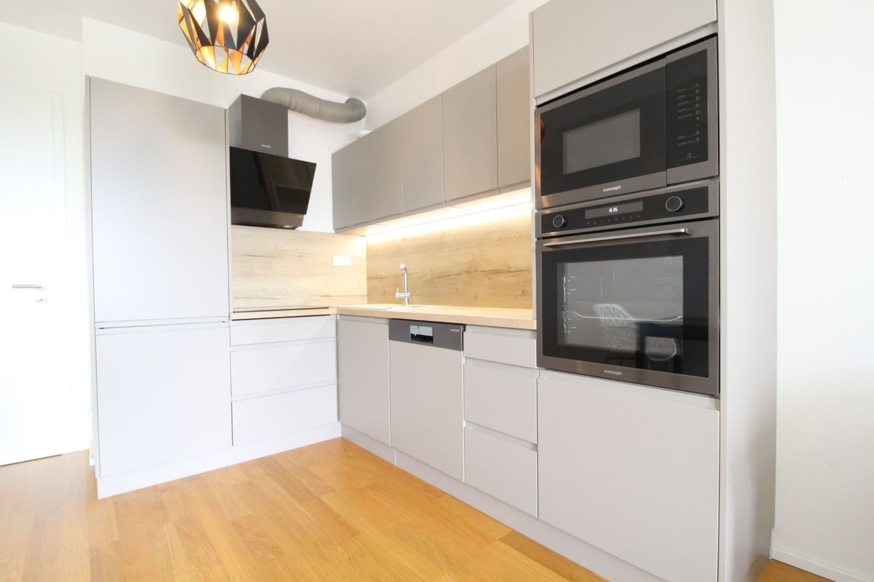 1 bedroom with open-plan kitchen flat to rent, 62 m², Plzákova, Prague, Prague 1 bedroom with open-plan kitchen flat to rent, 62 m², Plzákova, Prague, Prague