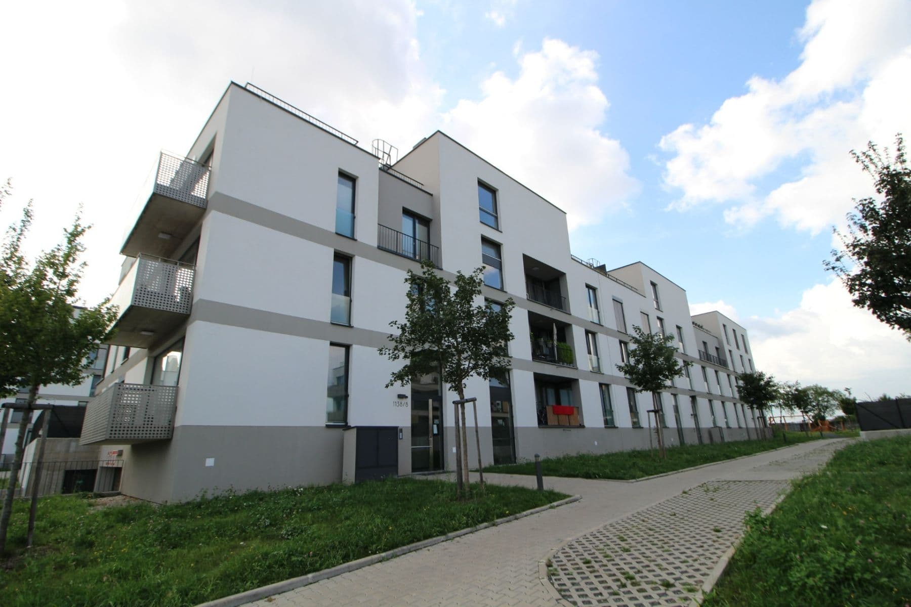 1 bedroom with open-plan kitchen flat to rent, 62 m², Plzákova, Prague, Prague 1 bedroom with open-plan kitchen flat to rent, 62 m², Plzákova, Prague, Prague