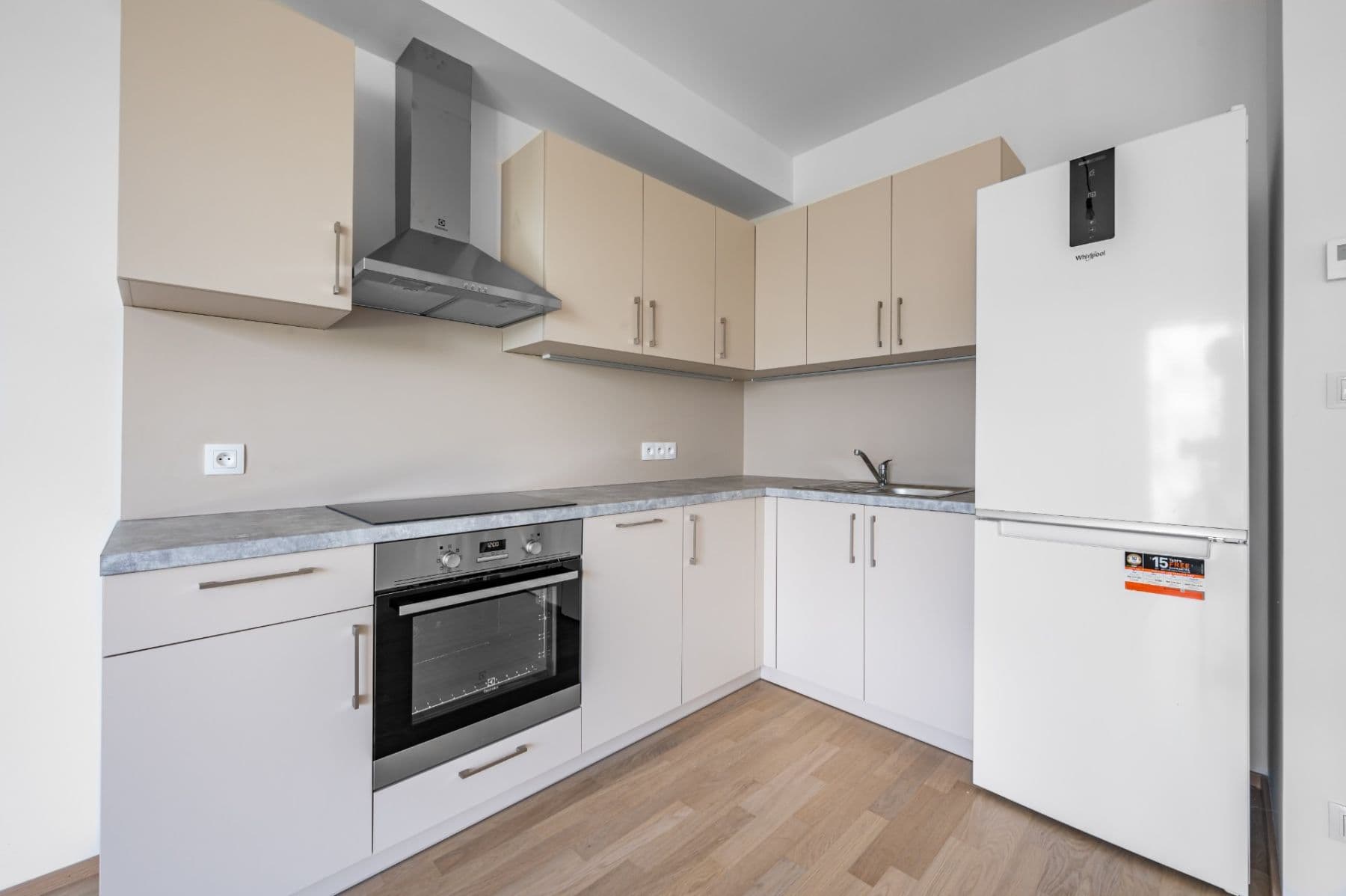 1 bedroom with open-plan kitchen flat to rent, 61 m², Vojenova, Prague, Prague 1 bedroom with open-plan kitchen flat to rent, 61 m², Vojenova, Prague, Prague
