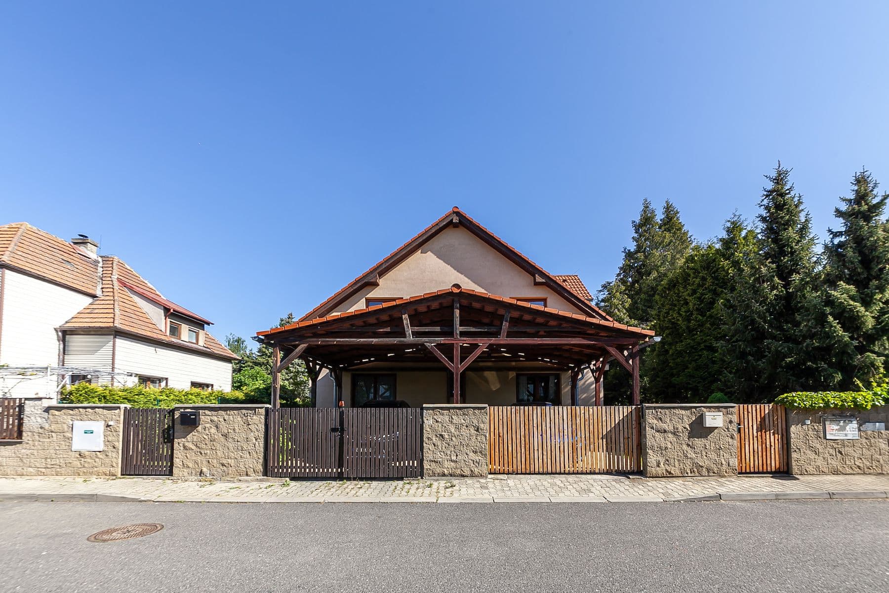 house for sale, 171 m², Palouky, Hostivice, Středočeský Region house for sale, 171 m², Palouky, Hostivice, Středočeský Region